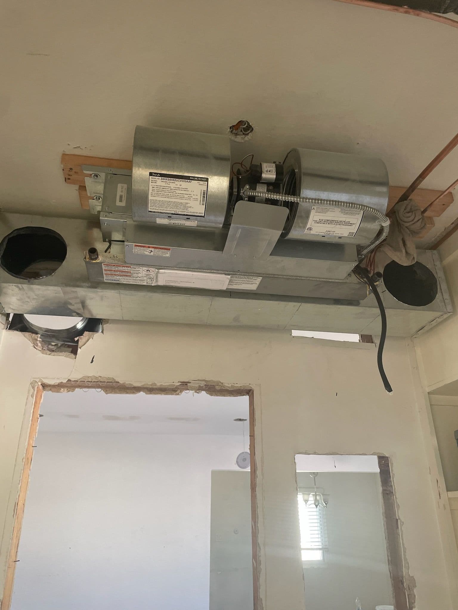 Enhancing Home Comfort with Advanced Bathroom Ventilation image